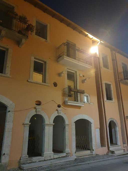 Casa Vacanze Donna Lucia Castel Di Sangro Εξωτερικό φωτογραφία