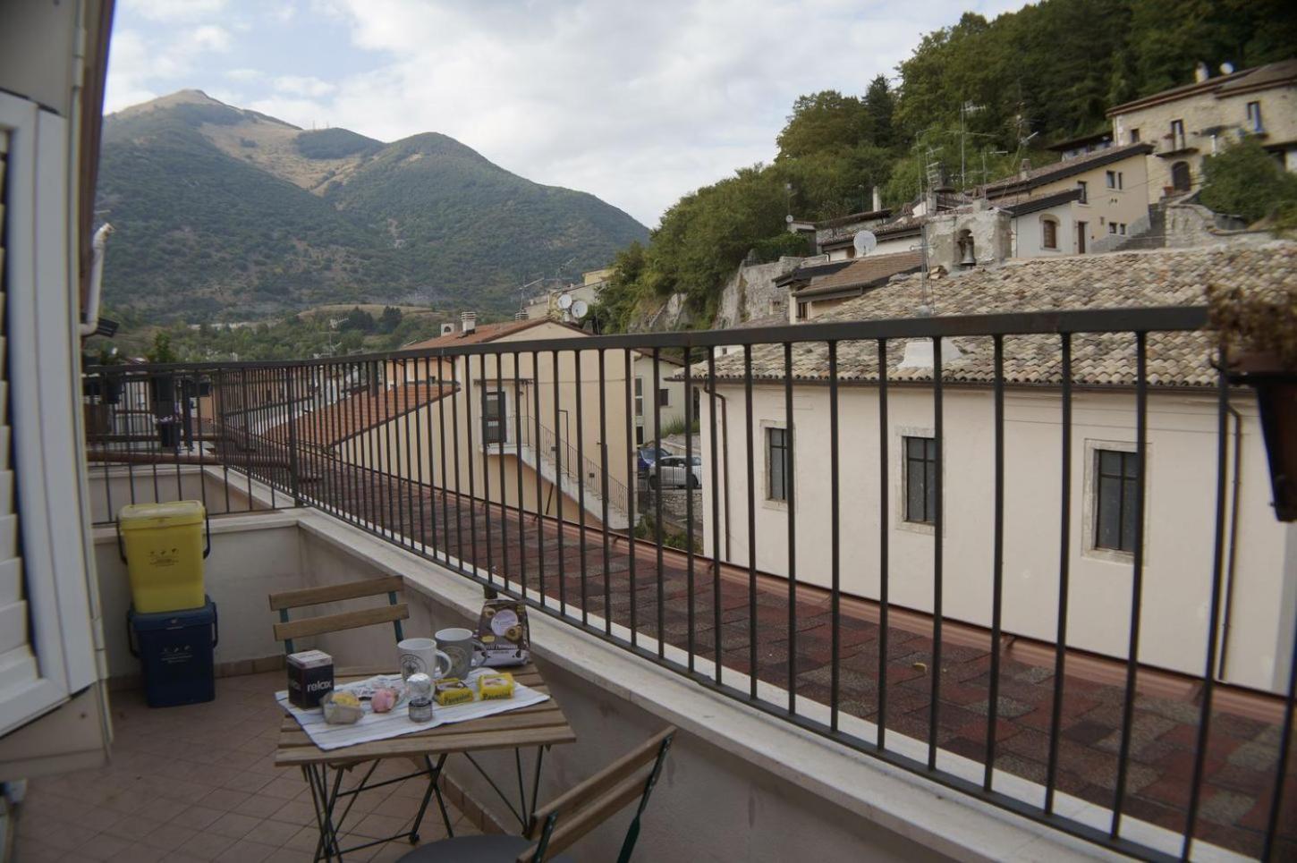 Casa Vacanze Donna Lucia Castel Di Sangro Εξωτερικό φωτογραφία