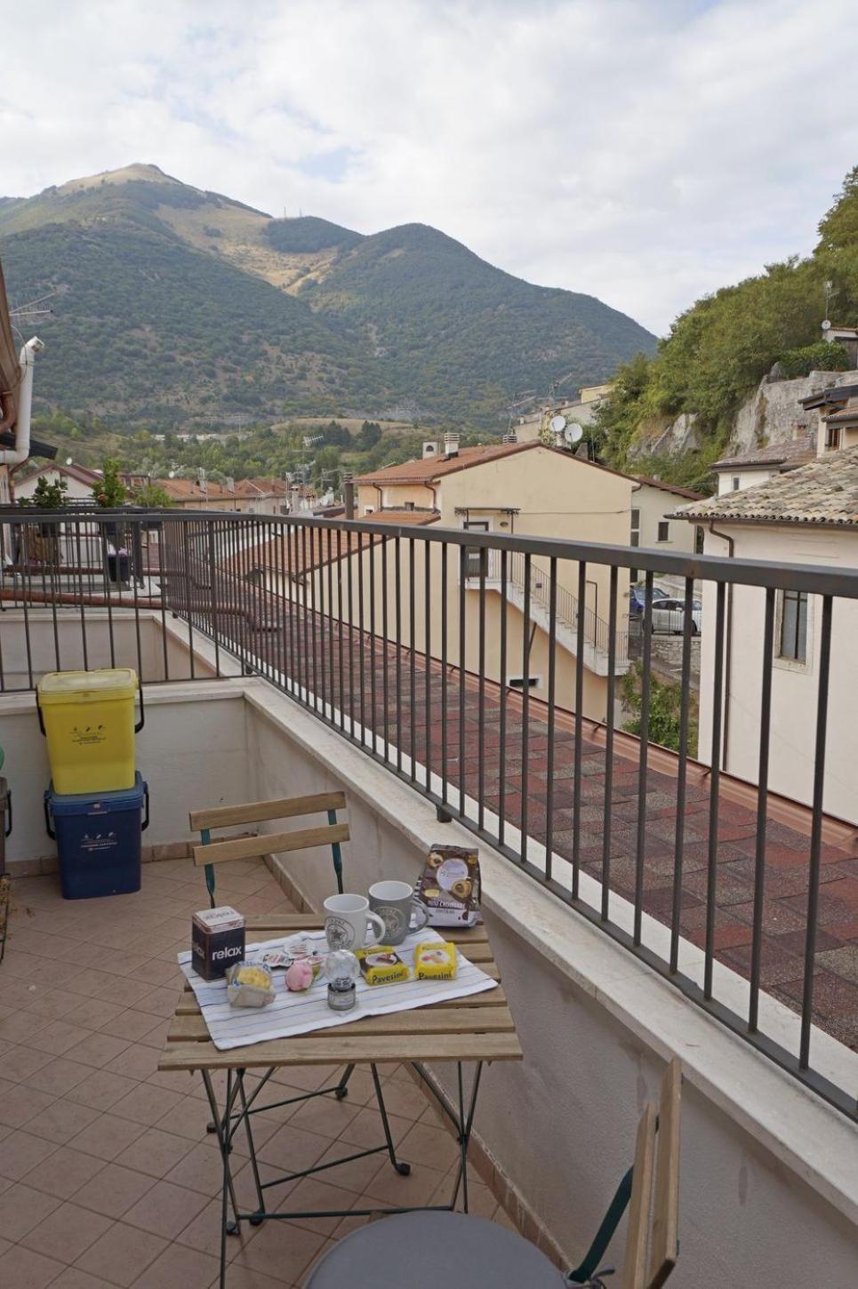Casa Vacanze Donna Lucia Castel Di Sangro Εξωτερικό φωτογραφία